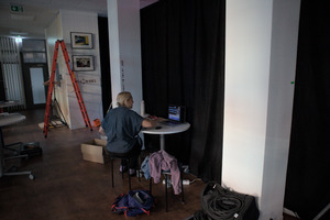 Bild:  Ansichten von A Factor of Evolution in Triangel Studio
